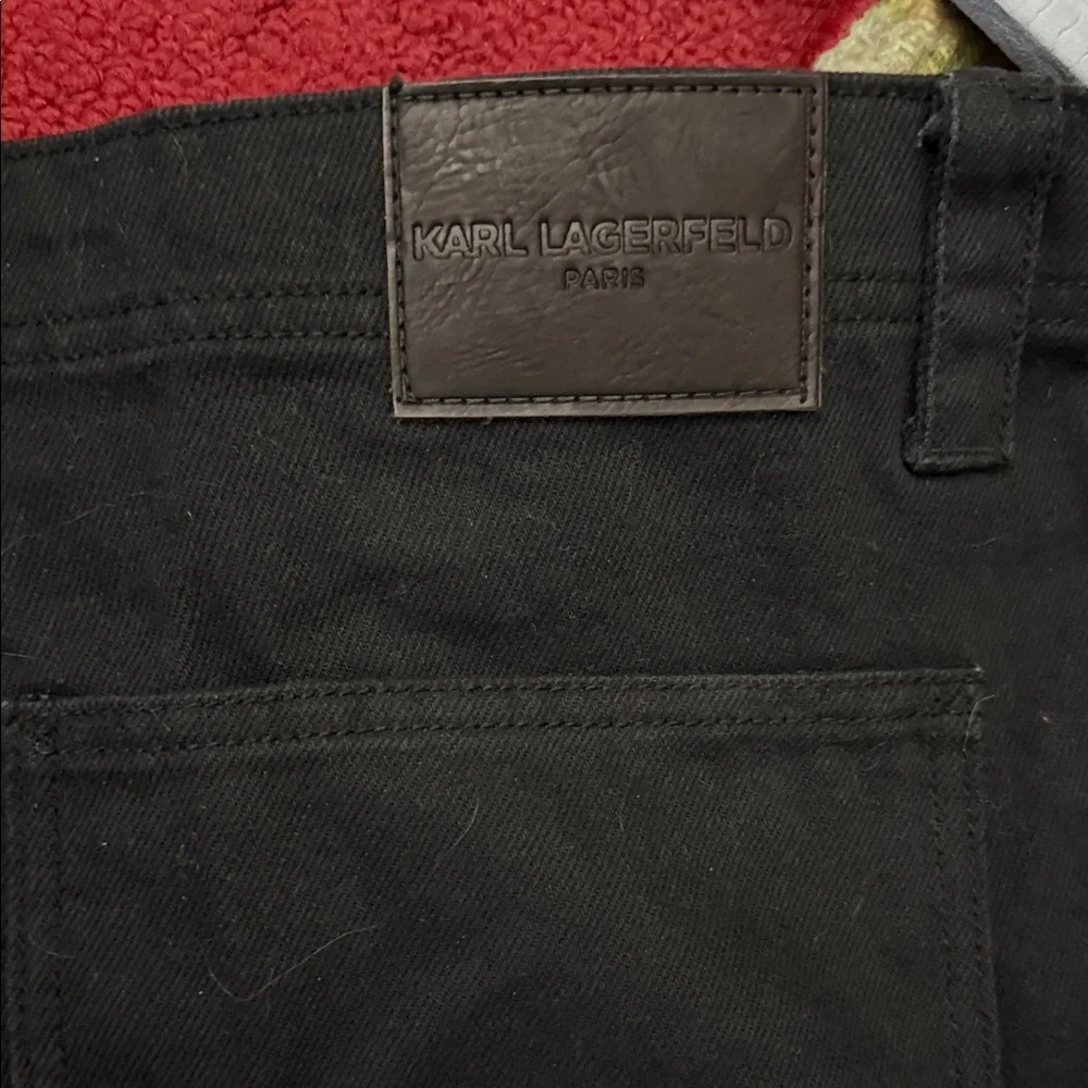 Classic Black Cargo Shorts for Men size 34